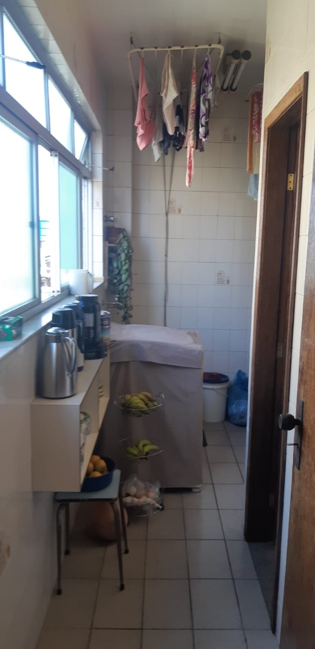 Apartamento à venda com 3 quartos, 125m² - Foto 9