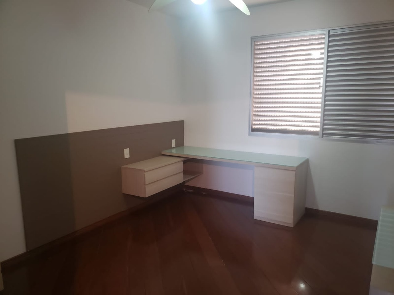 Cobertura à venda com 4 quartos, 300m² - Foto 4