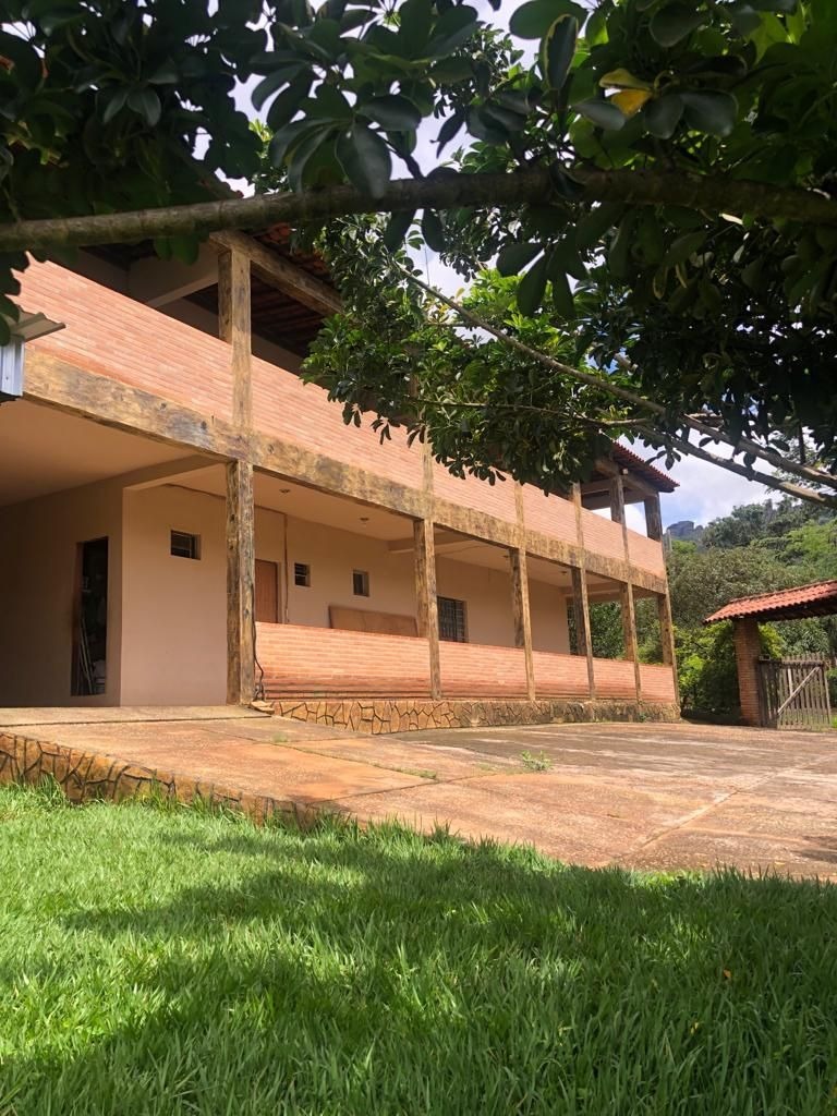 Chácara à venda com 175 quartos, 3500m² - Foto 2