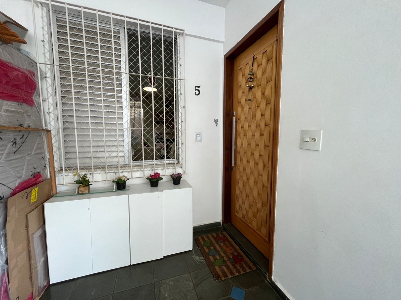 Casa à venda com 2 quartos, 100m² - Foto 2