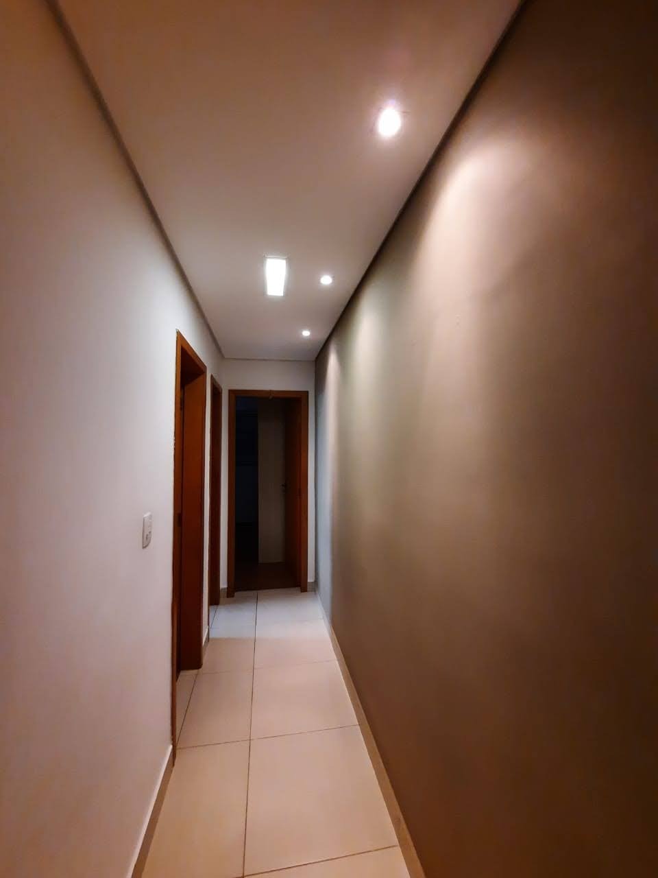 Apartamento à venda com 2 quartos, 102m² - Foto 2