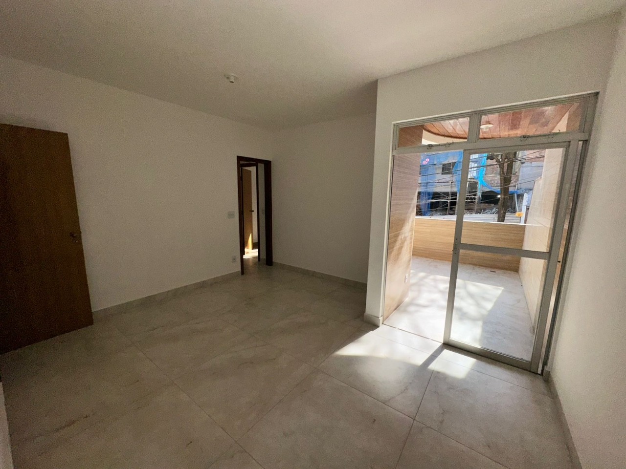 Apartamento à venda com 3 quartos, 101m² - Foto 4