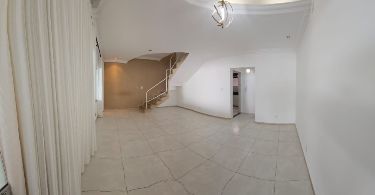 Casa à venda com 3 quartos, 177m² - Foto 3