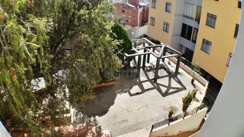 Apartamento à venda com 3 quartos, 85m² - Foto 2