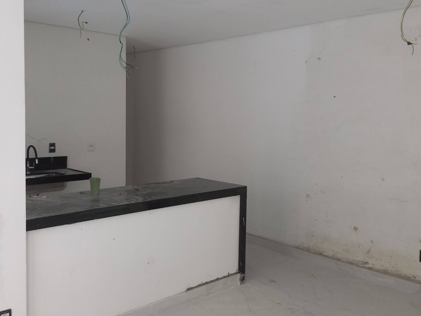 Apartamento à venda com 2 quartos, 77m² - Foto 4