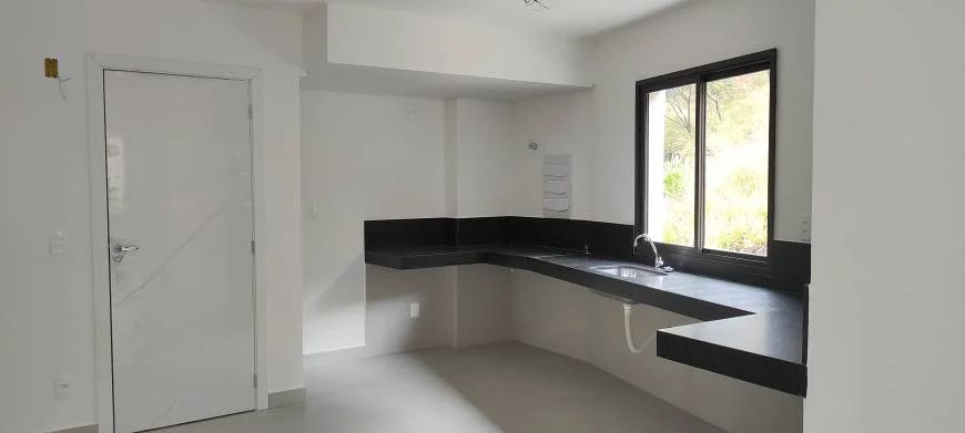 Cobertura à venda com 3 quartos, 158m² - Foto 4