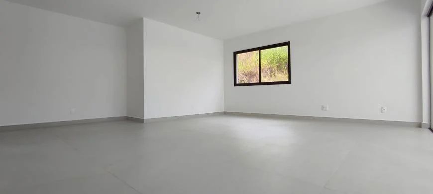 Apartamento à venda com 3 quartos, 103m² - Foto 1