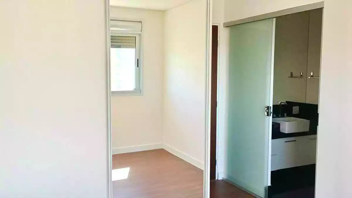 Apartamento à venda com 4 quartos - Foto 2