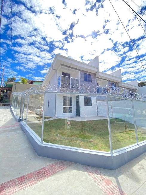 Casa de Condomínio à venda com 3 quartos, 206m² - Foto 1