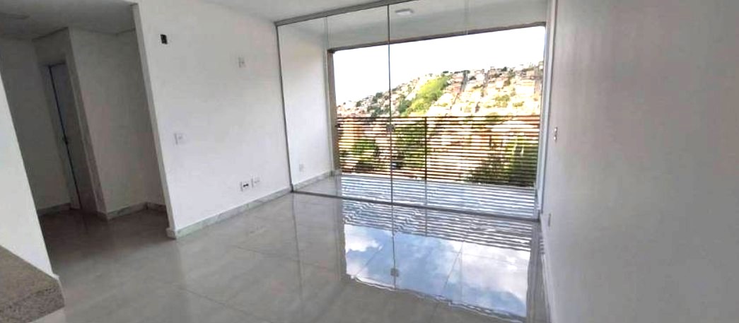 Apartamento à venda com 2 quartos, 61m² - Foto 1