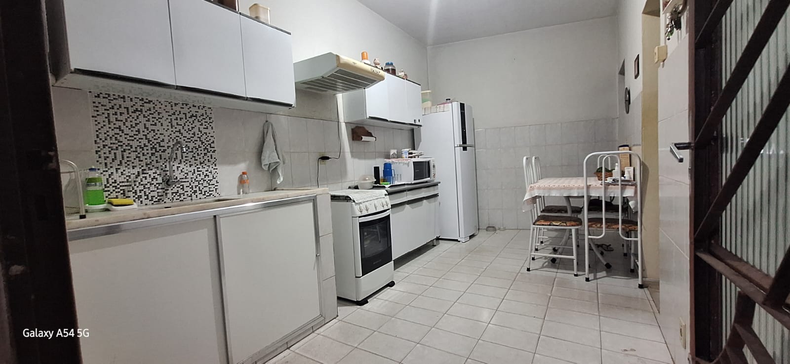 Casa à venda com 3 quartos, 80m² - Foto 11