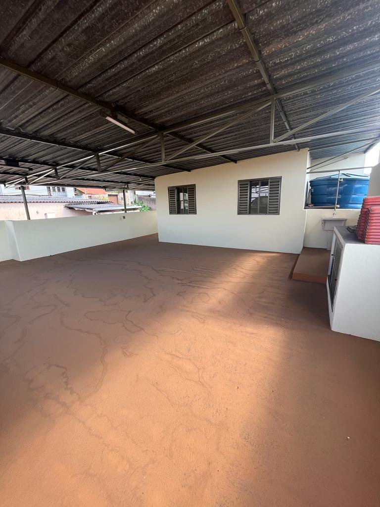 Casa à venda com 2 quartos, 100m² - Foto 16