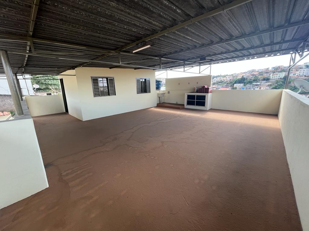 Casa à venda com 2 quartos, 100m² - Foto 10