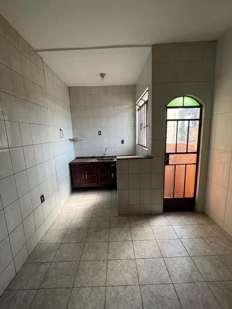 Casa à venda com 2 quartos, 100m² - Foto 8