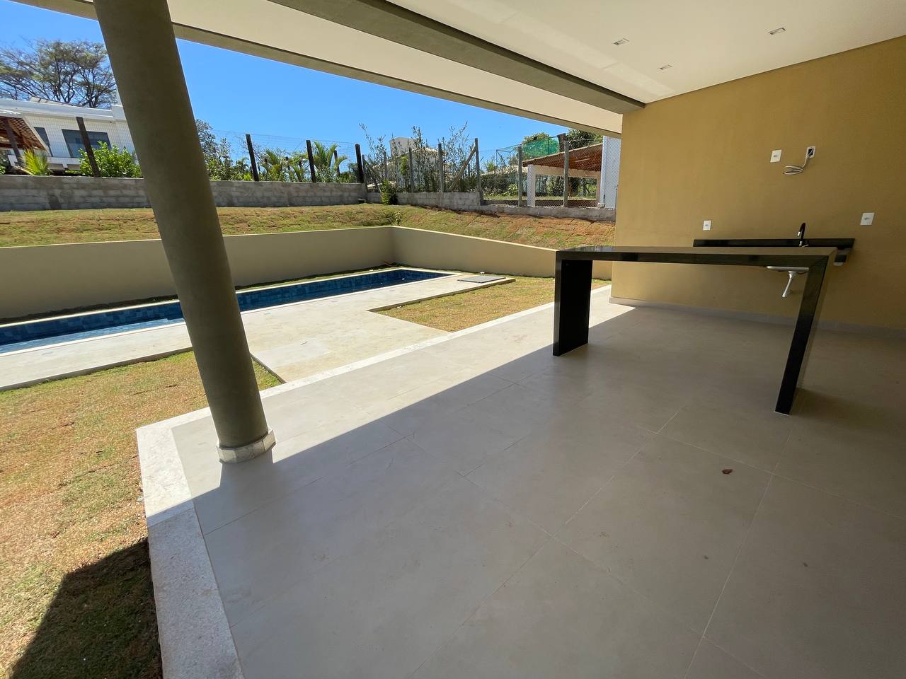 Casa de Condomínio à venda com 4 quartos, 226m² - Foto 9