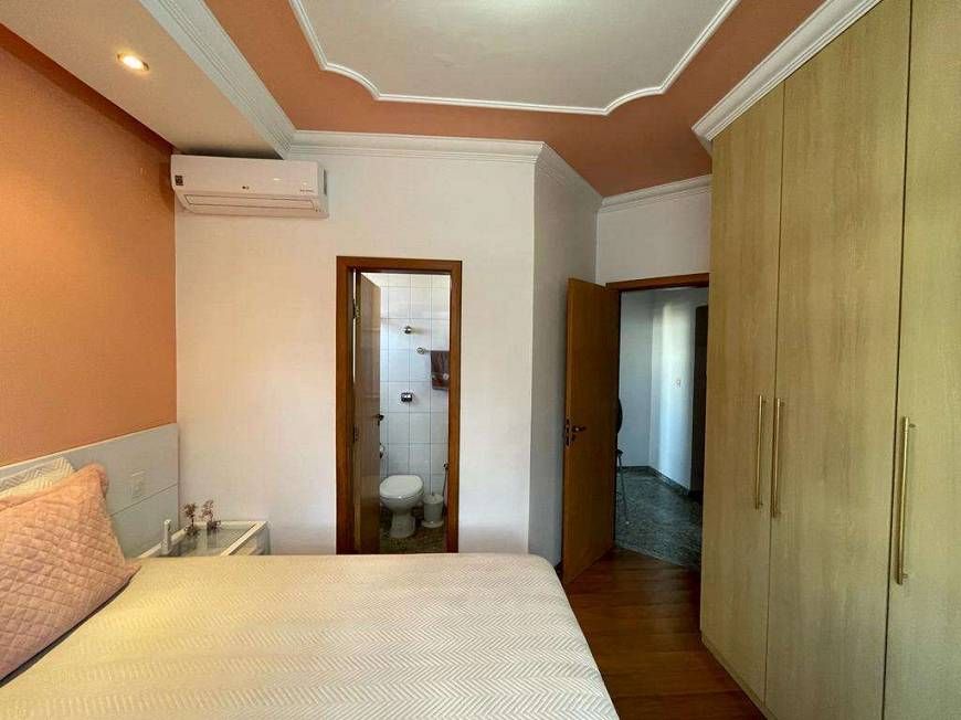 Apartamento à venda com 3 quartos - Foto 2