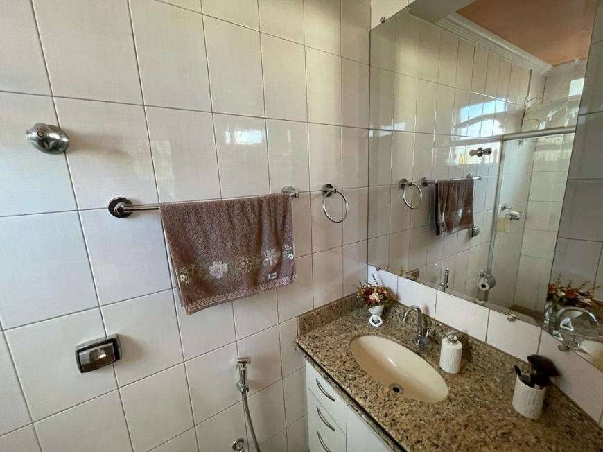 Apartamento à venda com 3 quartos - Foto 11