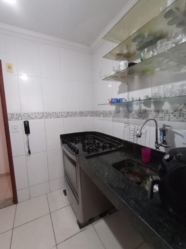 Apartamento à venda com 2 quartos, 60m² - Foto 3