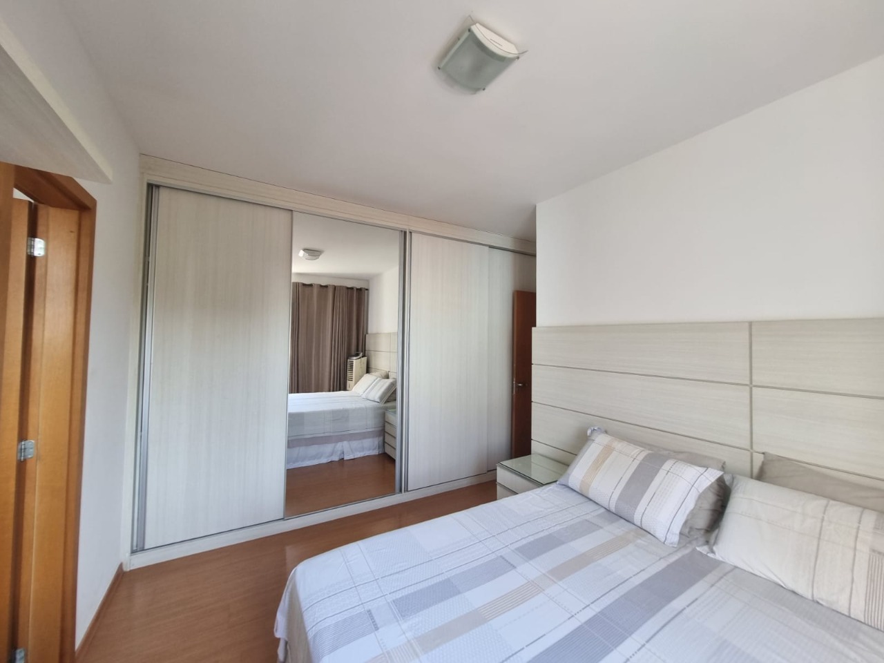 Apartamento à venda com 4 quartos, 146m² - Foto 23