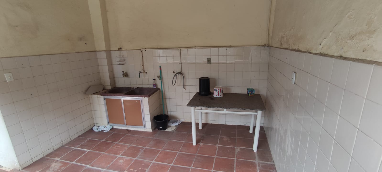 Casa à venda com 4 quartos, 300m² - Foto 4