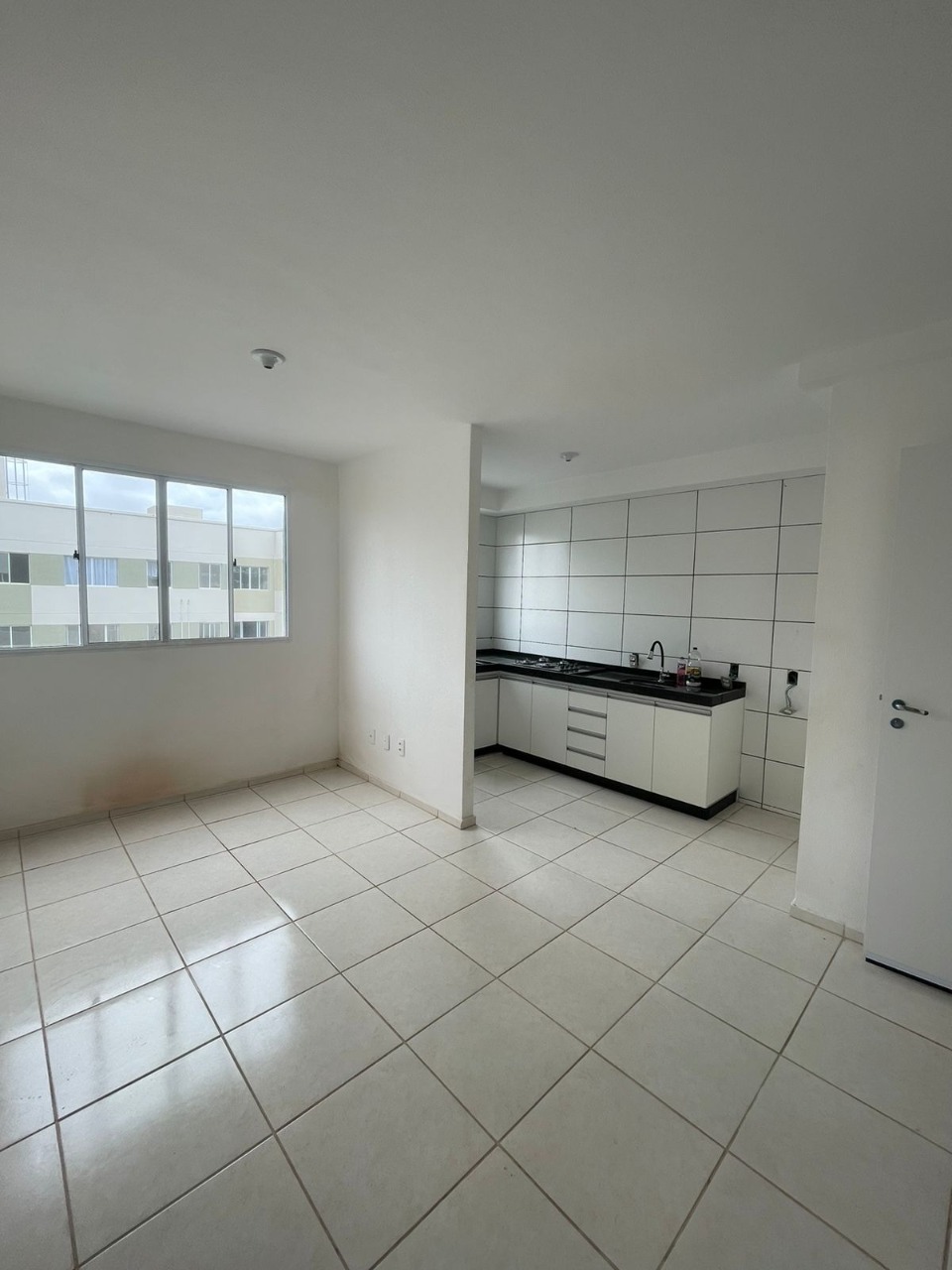 Apartamento para alugar com 2 quartos, 64m² - Foto 11