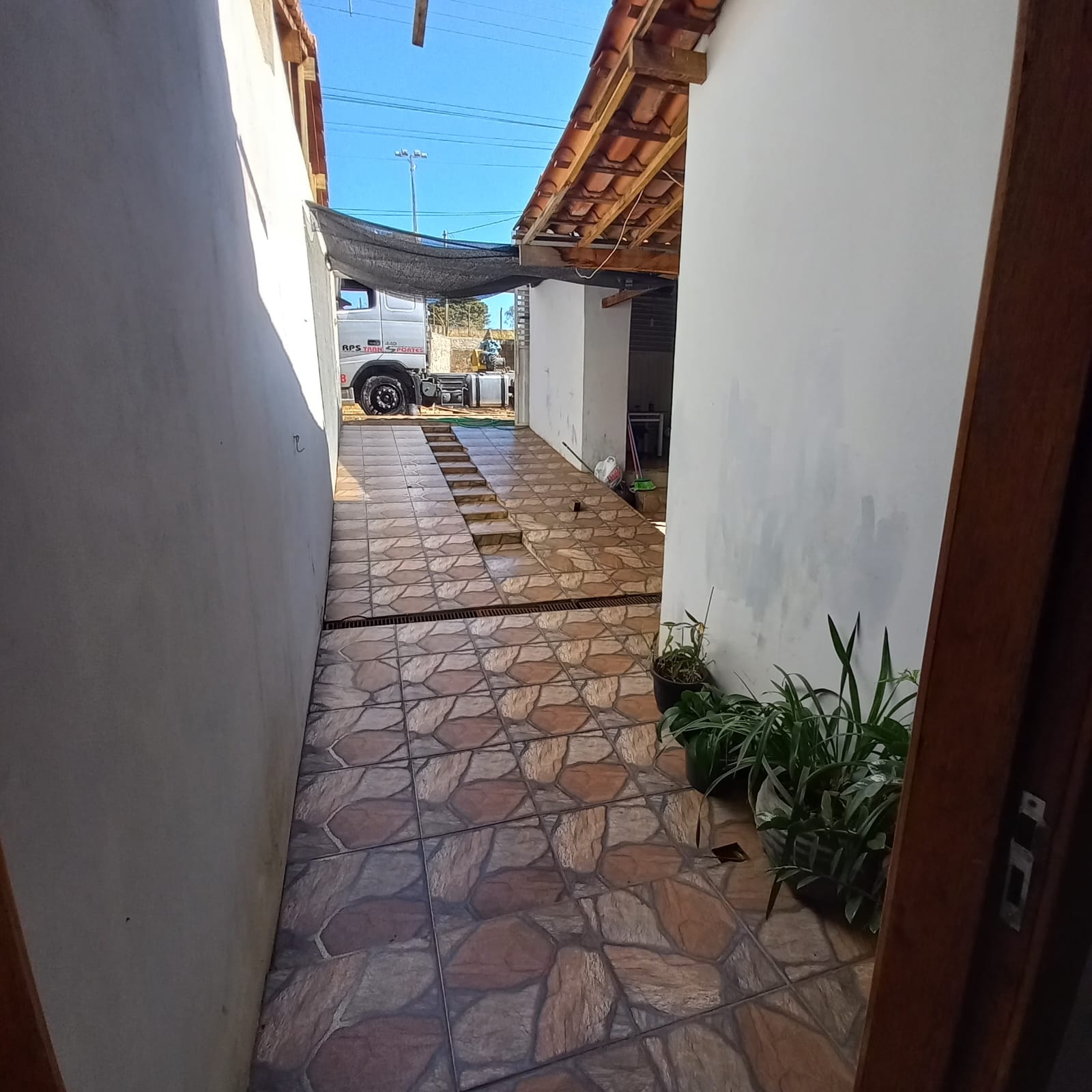 Casa à venda com 4 quartos, 210m² - Foto 3