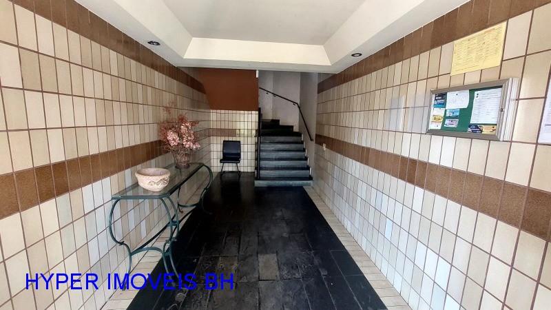 Apartamento à venda com 3 quartos, 115m² - Foto 2