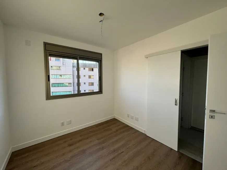 Apartamento à venda com 4 quartos, 154m² - Foto 11