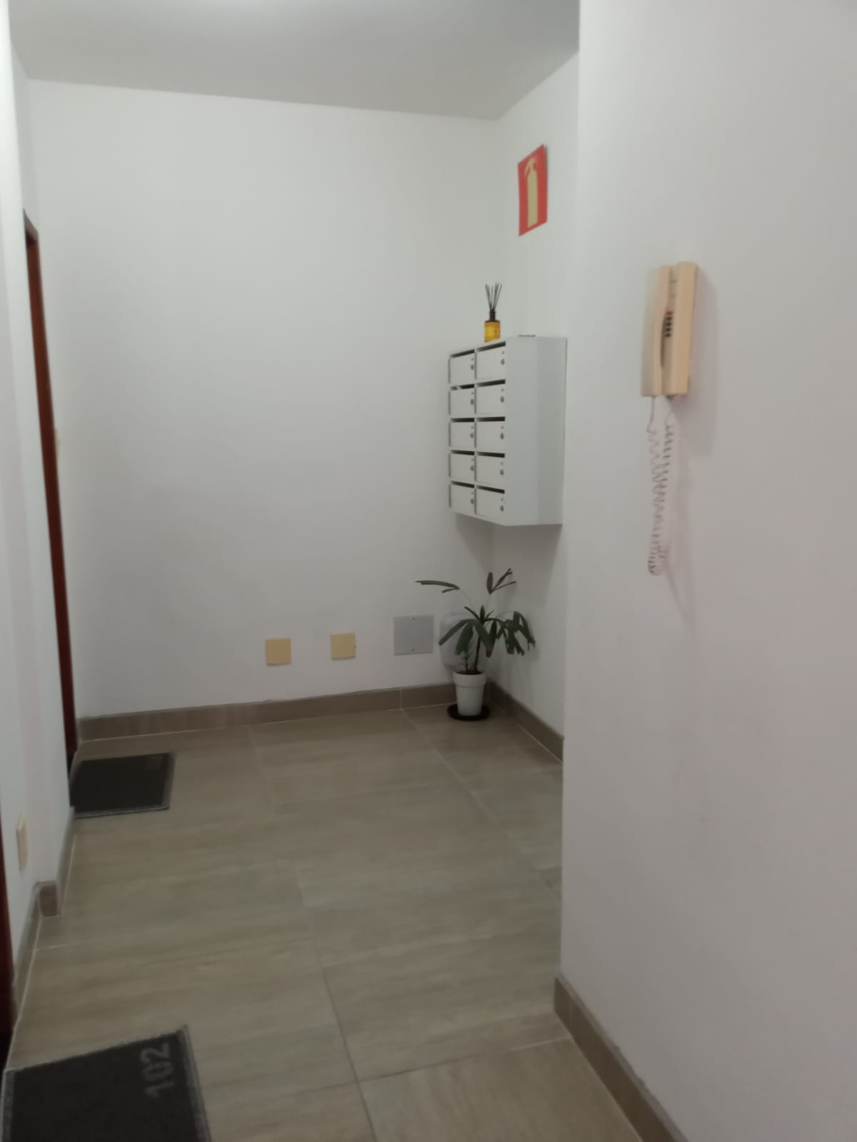 Apartamento à venda com 2 quartos, 75m² - Foto 7