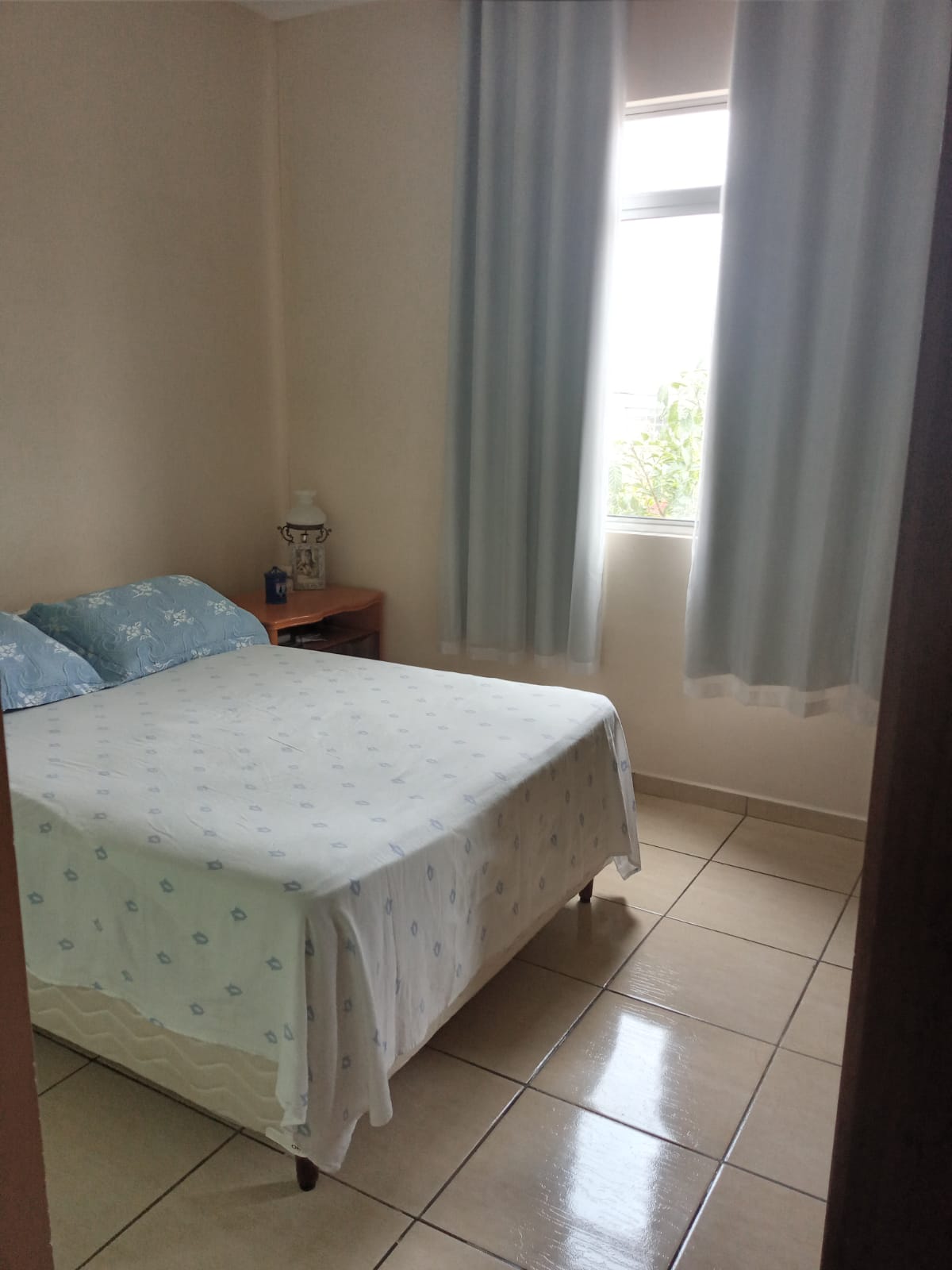 Apartamento à venda com 2 quartos, 75m² - Foto 11