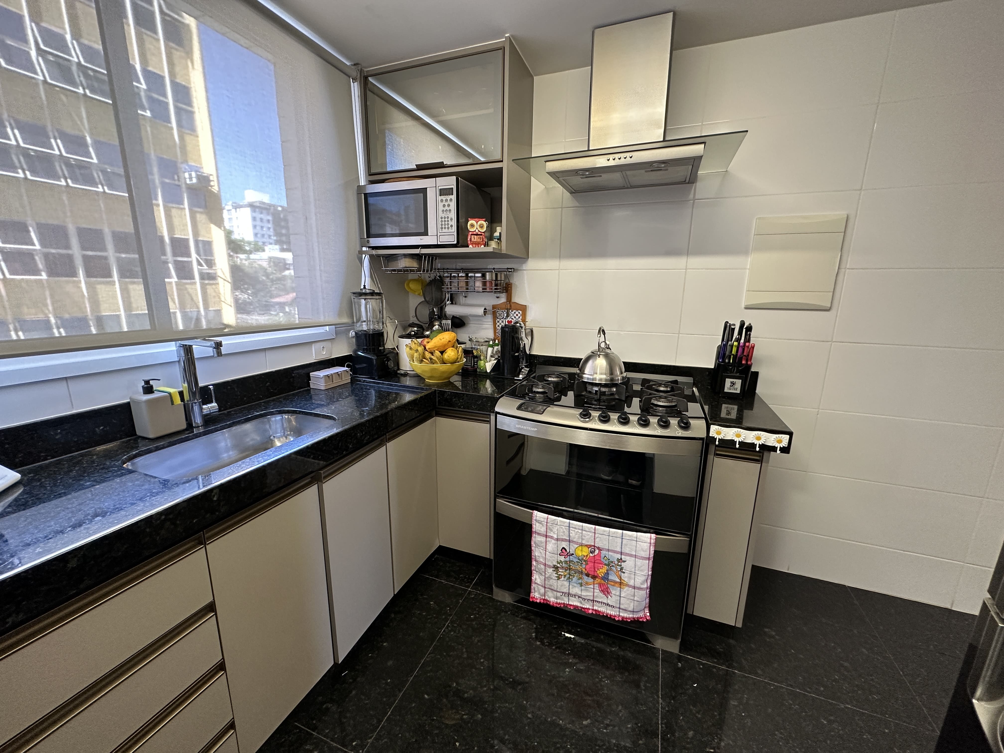 Apartamento à venda com 3 quartos, 75m² - Foto 12