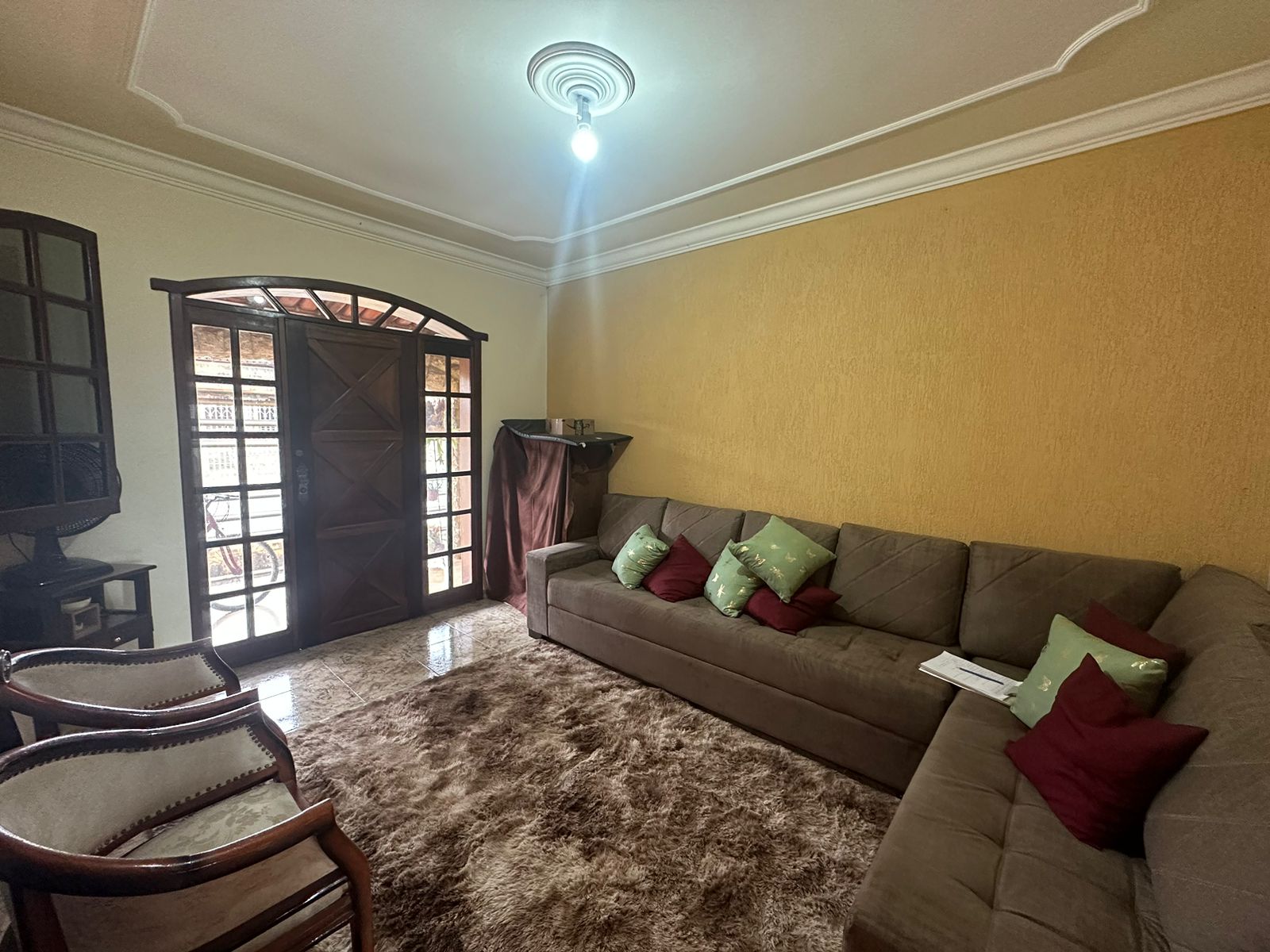 Casa à venda com 3 quartos, 80m² - Foto 3