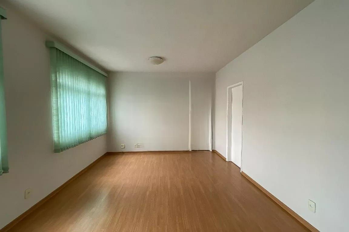 Apartamento à venda com 3 quartos - Foto 3