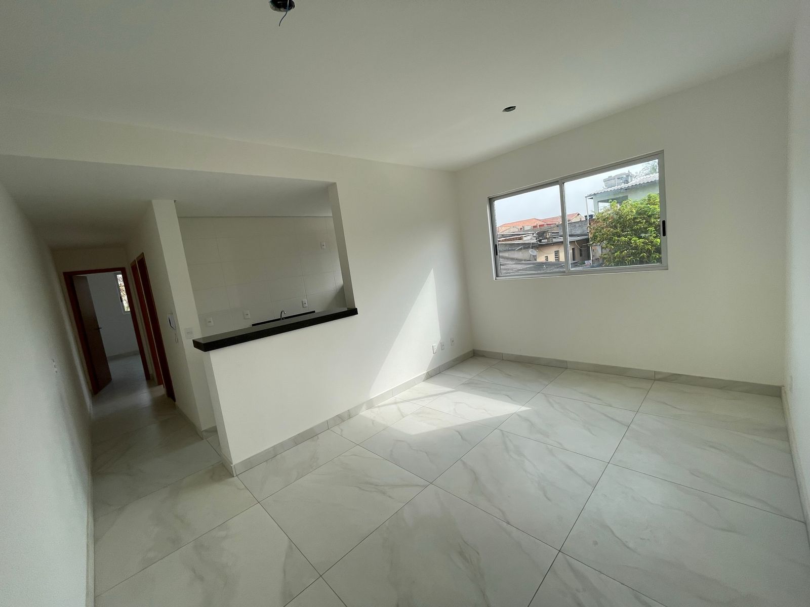 Apartamento à venda com 2 quartos, 56m² - Foto 1