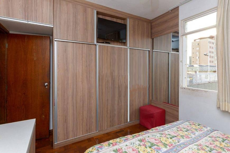 Apartamento à venda com 2 quartos, 80m² - Foto 3