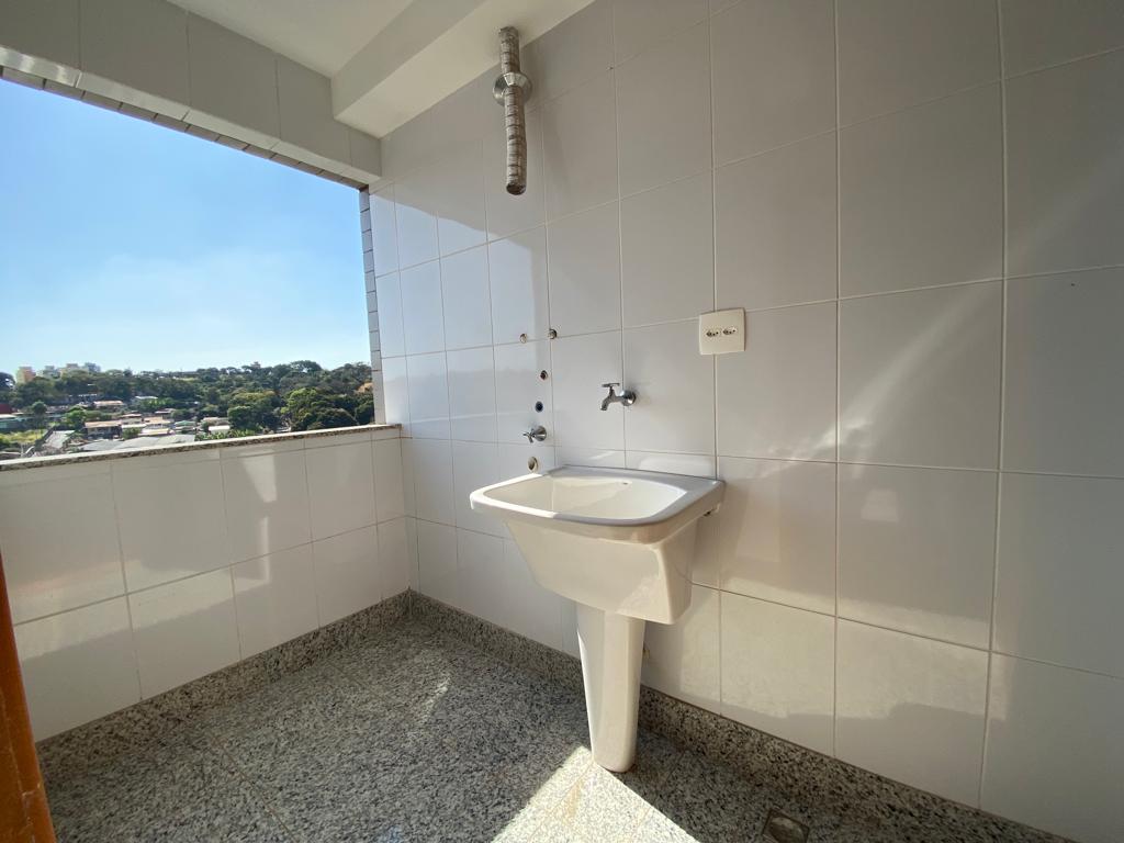 Apartamento à venda com 4 quartos, 110m² - Foto 4