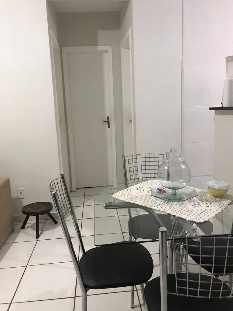 Apartamento à venda com 2 quartos, 65m² - Foto 4