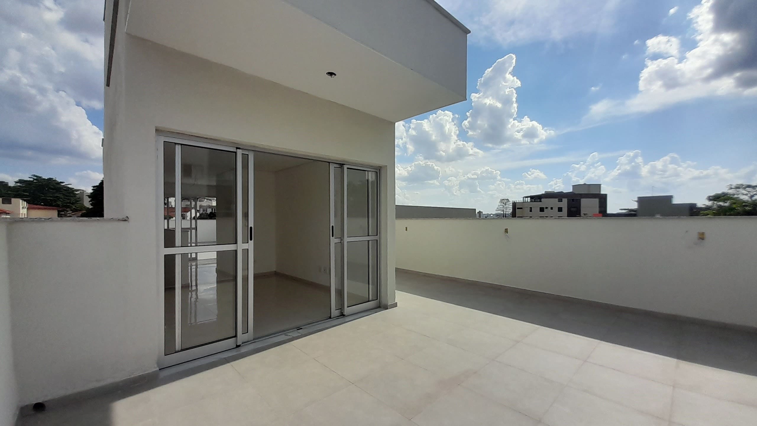 Cobertura à venda com 2 quartos, 90m² - Foto 18