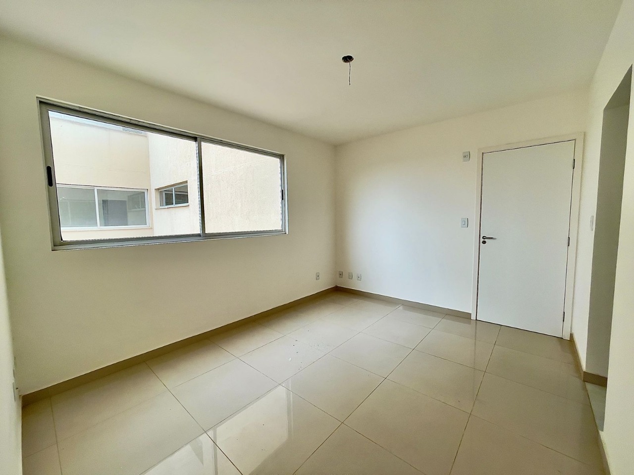 Apartamento à venda com 2 quartos, 61m² - Foto 5