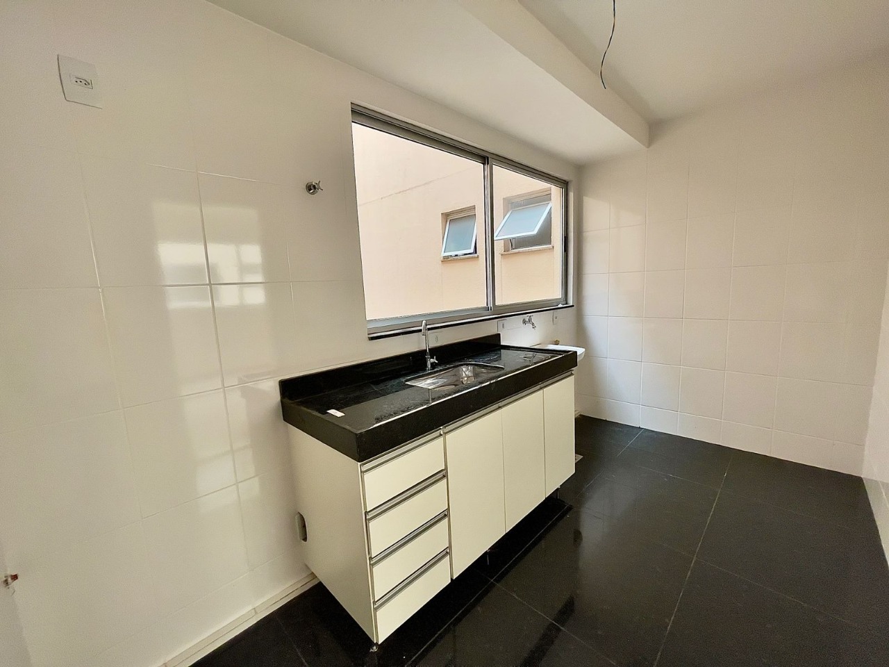 Apartamento à venda com 2 quartos, 61m² - Foto 8