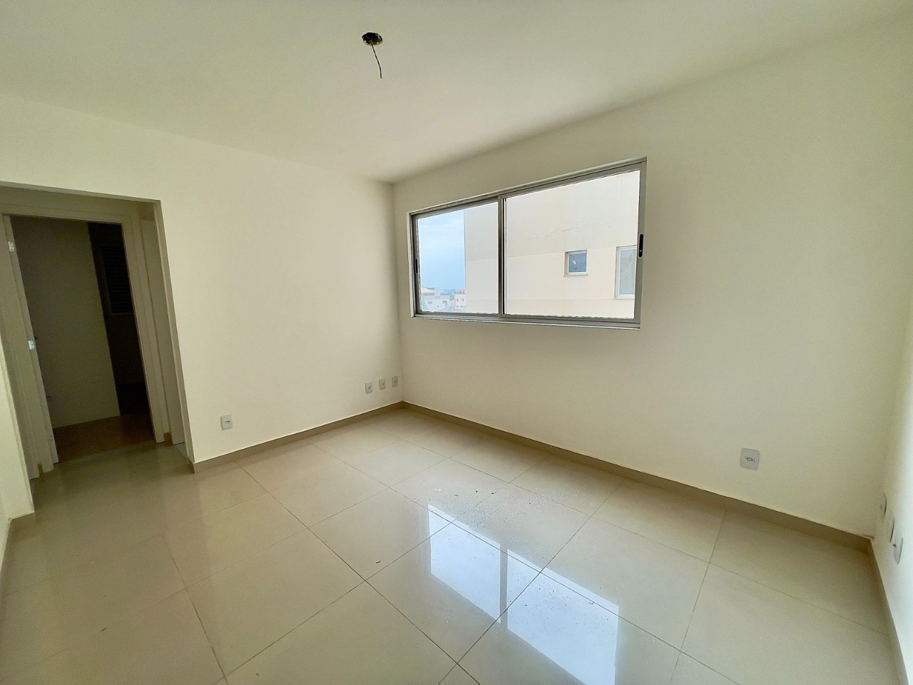 Apartamento à venda com 2 quartos, 61m² - Foto 7