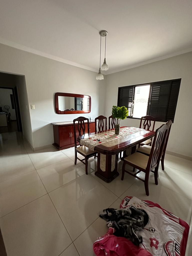 Casa à venda com 3 quartos, 250m² - Foto 4