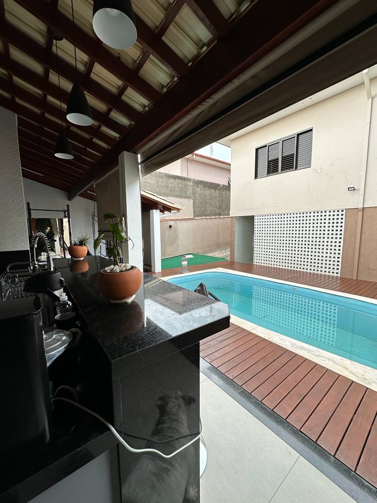 Casa à venda com 3 quartos, 250m² - Foto 21