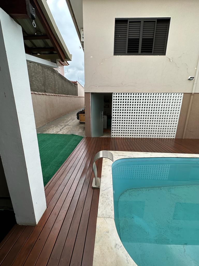 Casa à venda com 3 quartos, 250m² - Foto 20