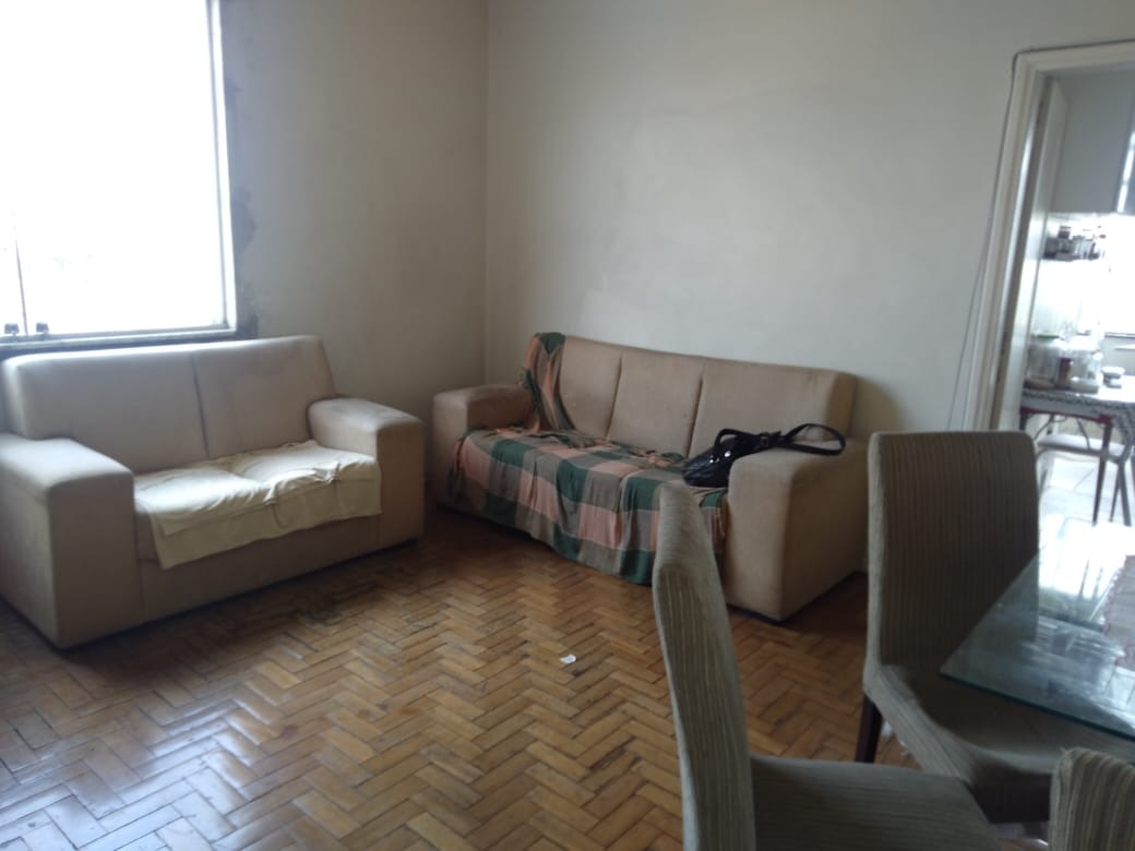 Apartamento à venda com 2 quartos, 95m² - Foto 2