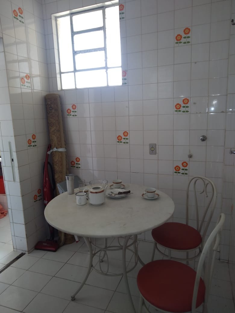 Apartamento à venda com 2 quartos, 63m² - Foto 1