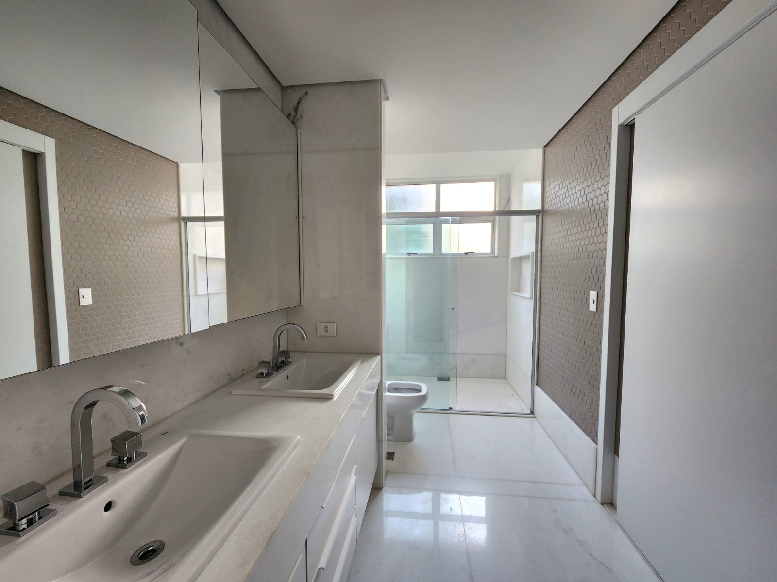 Apartamento à venda com 4 quartos, 282m² - Foto 10