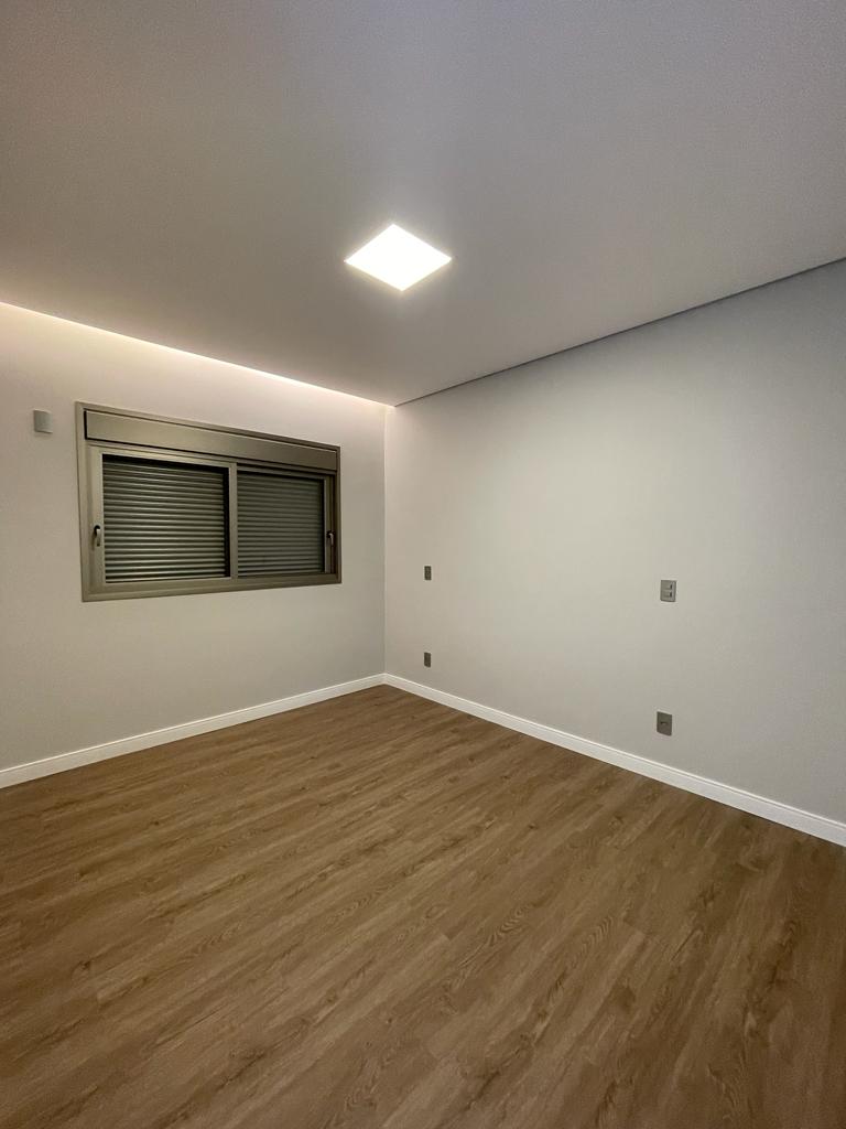 Casa de Condomínio à venda com 5 quartos, 387m² - Foto 13