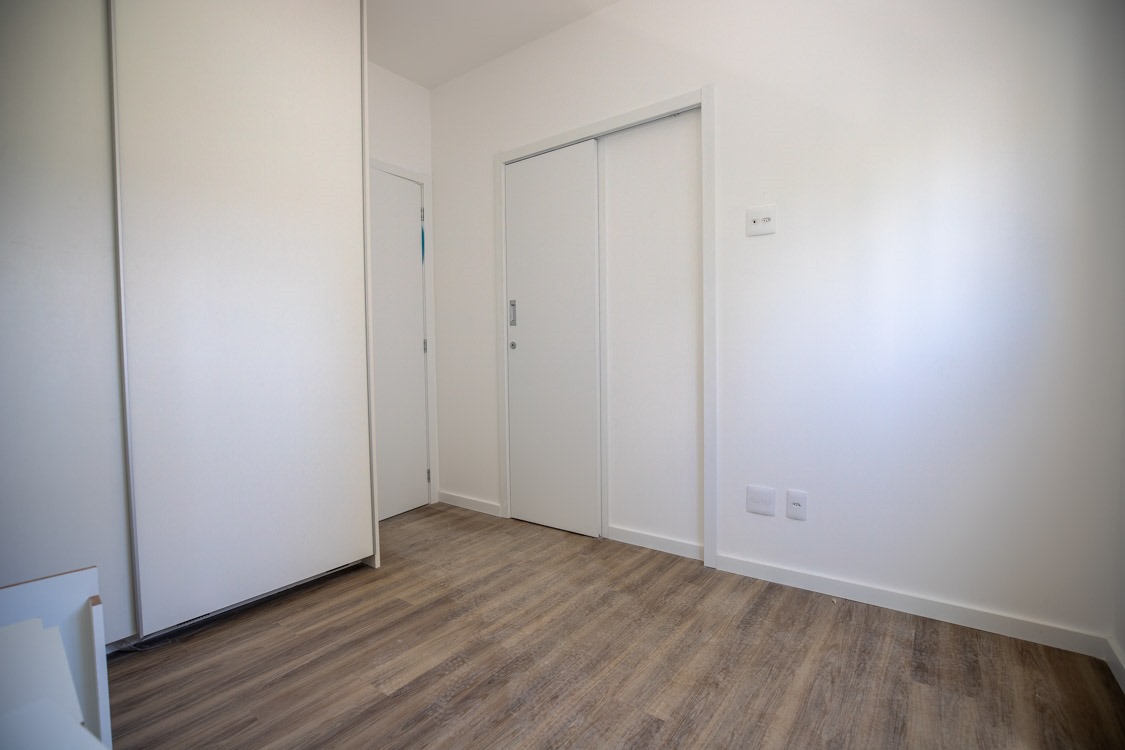 Apartamento à venda com 4 quartos, 130m² - Foto 12