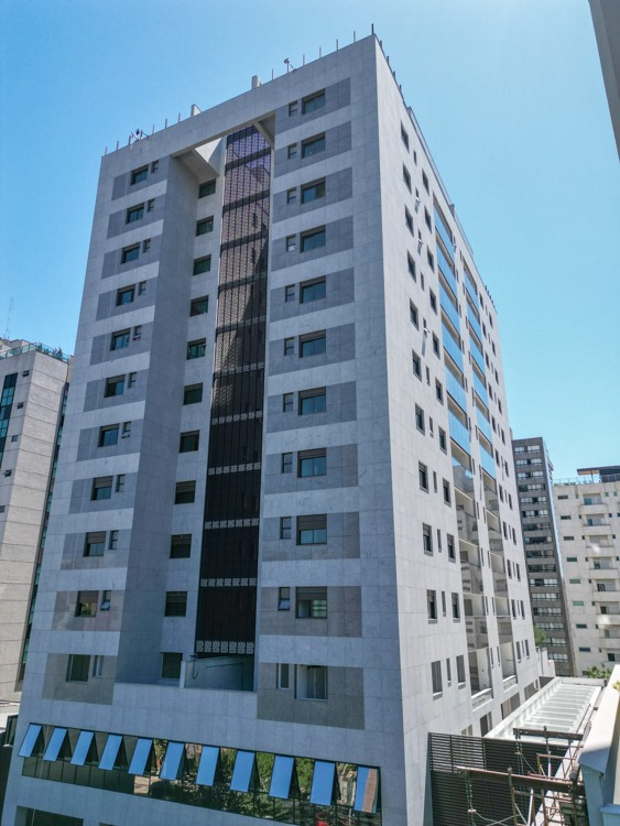 Apartamento à venda com 4 quartos, 130m² - Foto 1